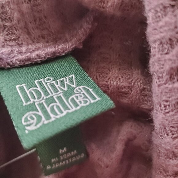 Wild Fable Women's Long Sleeve Turtleneck Cozy Boxy Cropped T-shirt Sz  Medium - Picture 4 of 16